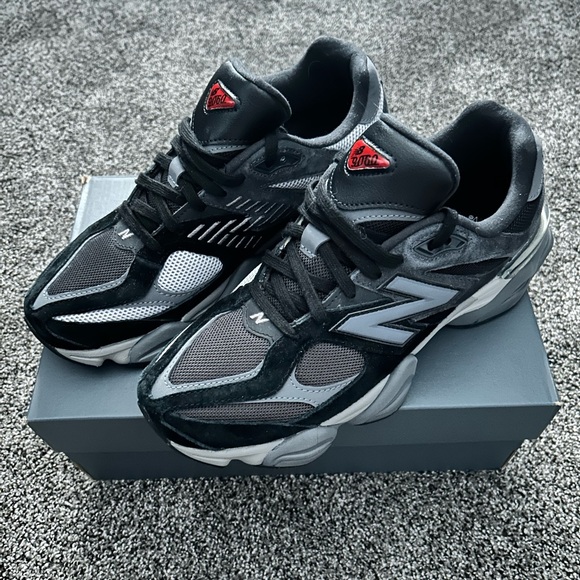 New Balance 9060 sneakers “Black Castlerock Grey” - Picture 4 of 7